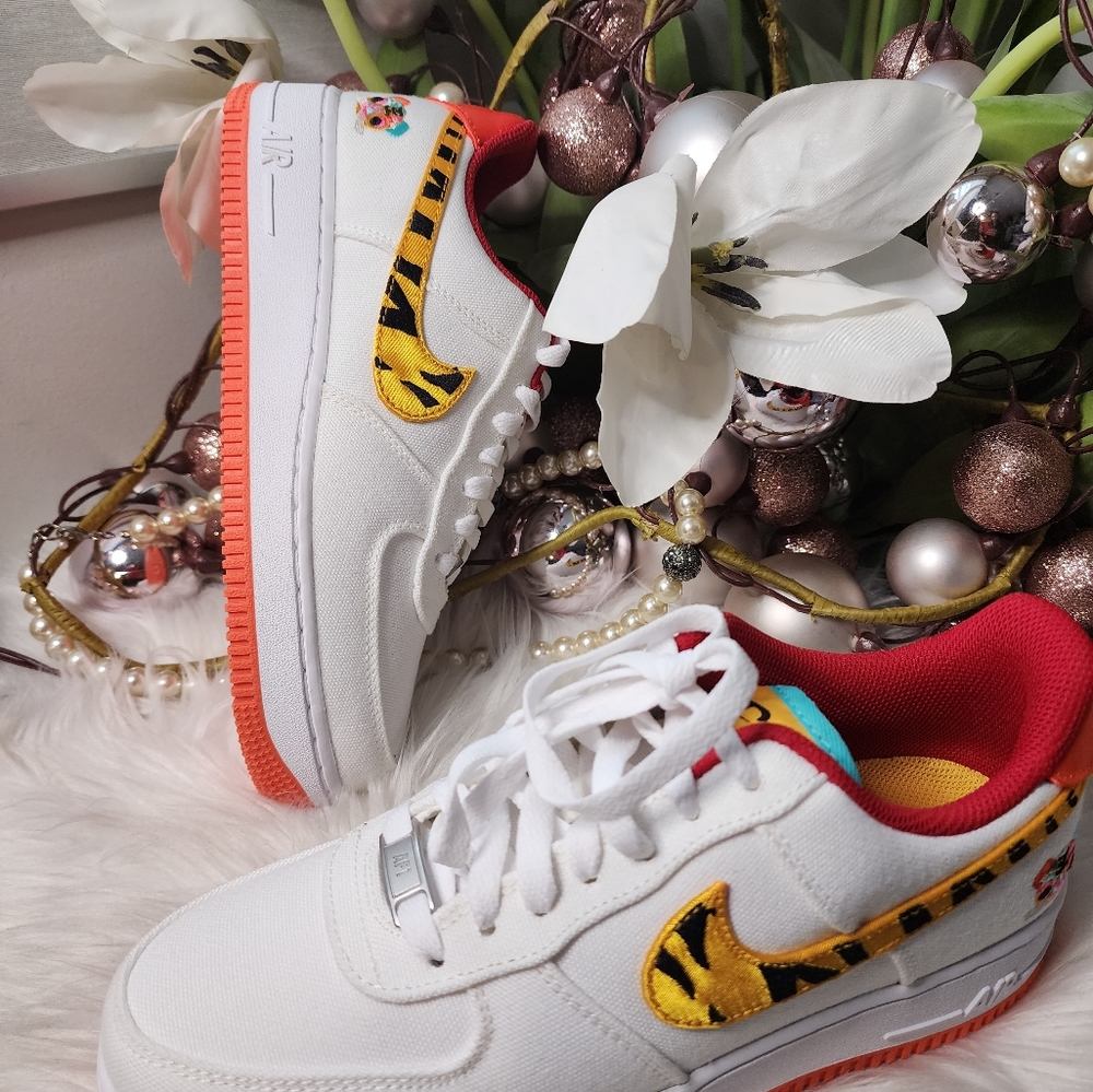 Nike Wmns Air Force 1 '07 LX Brand new - Picture 2 of 9